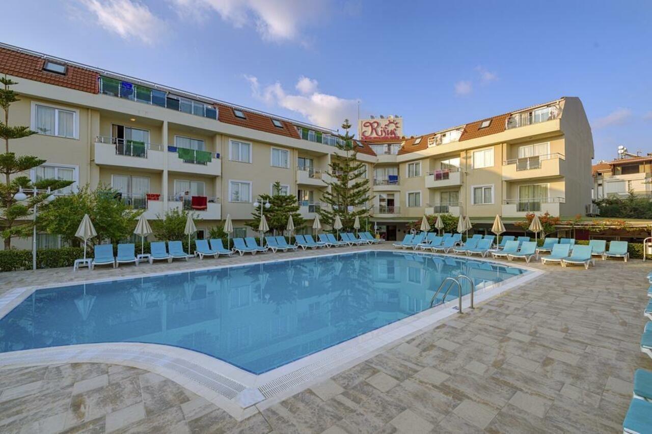 Risus Hotel סייד מראה חיצוני תמונה
