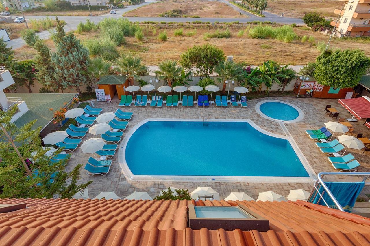 Risus Hotel סייד מראה חיצוני תמונה