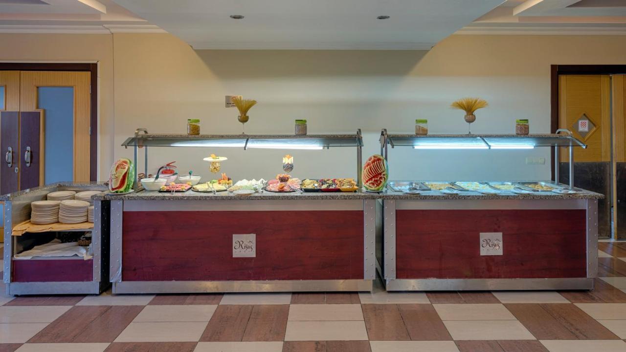 Risus Hotel סייד מראה חיצוני תמונה