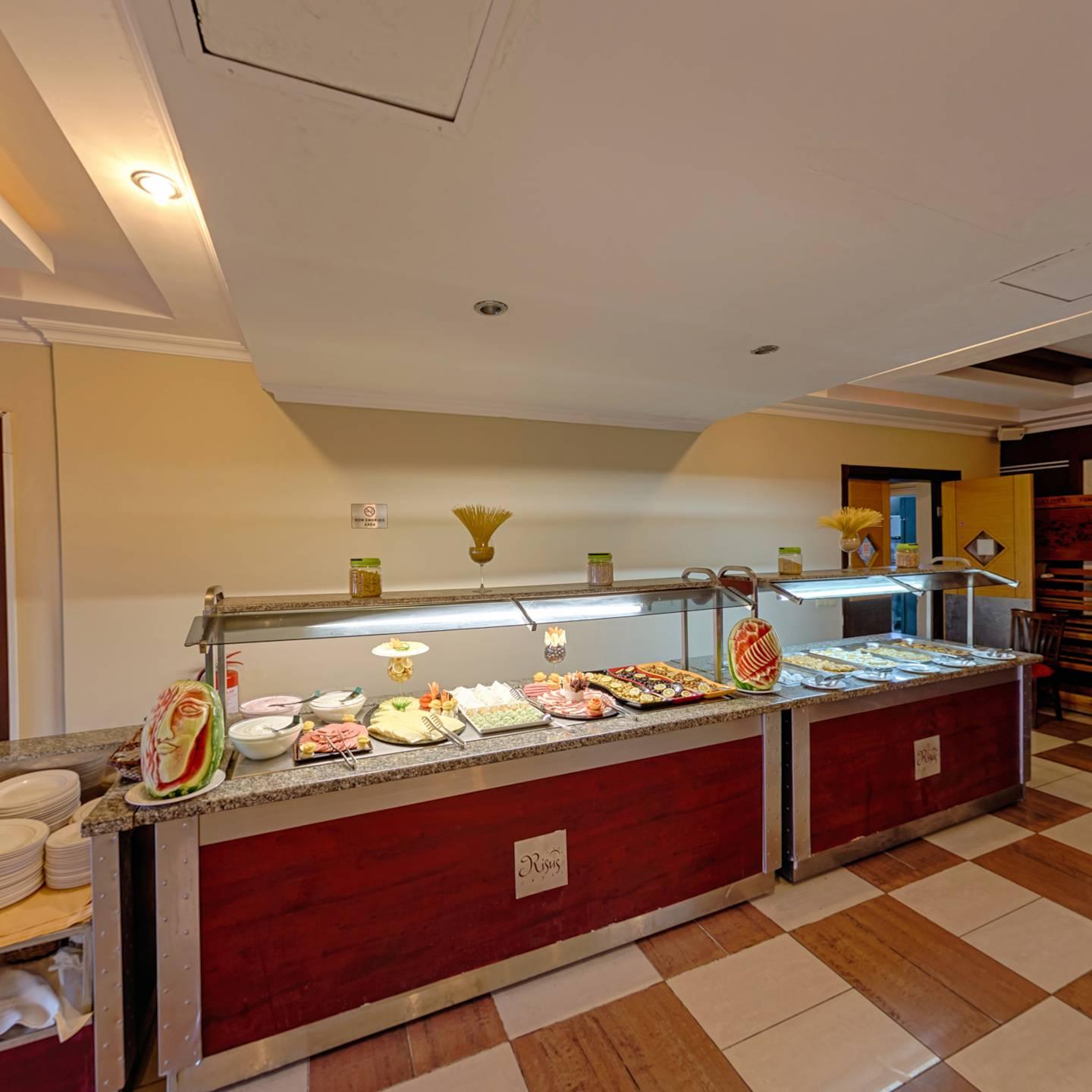 Risus Hotel סייד מראה חיצוני תמונה