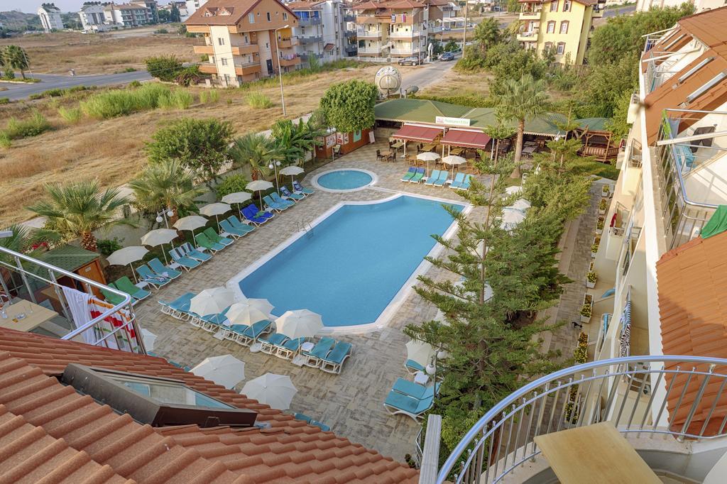 Risus Hotel סייד מראה חיצוני תמונה