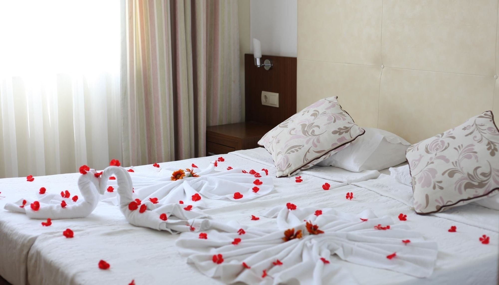Risus Hotel סייד מראה חיצוני תמונה